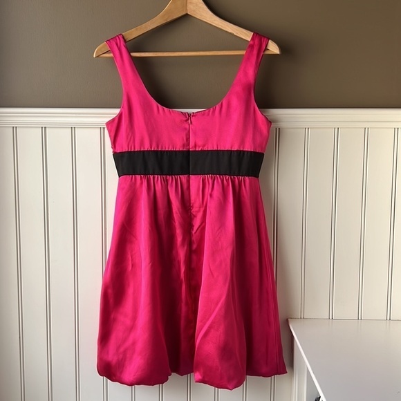 HOT PINK Black Bow Appliqué Mini Dress Size XXS - Picture 7 of 13